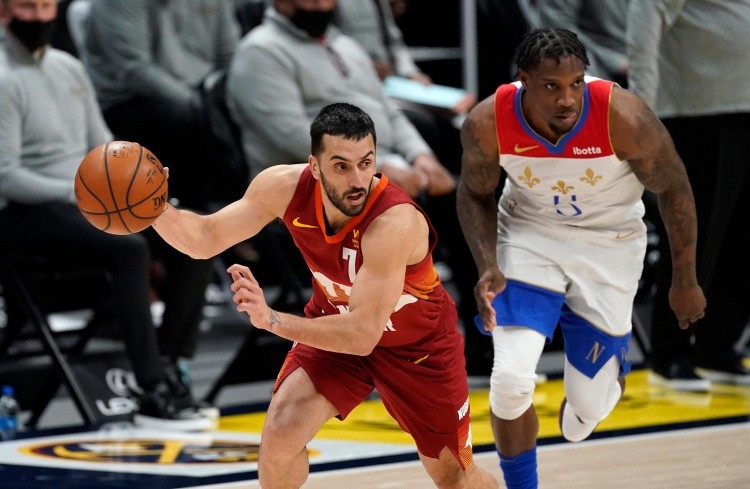 穆古鲁扎连续十五场比赛得分超过赛事规则更新，掘金挑战极限！的简单介绍