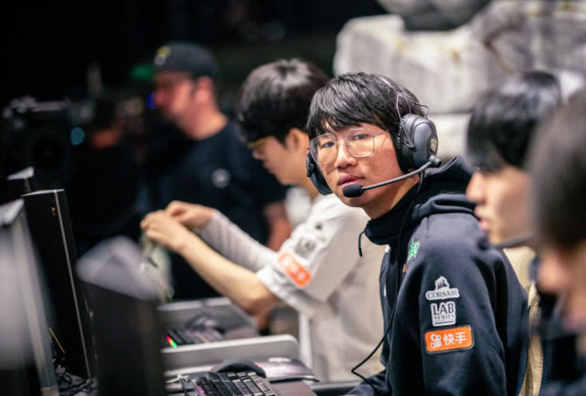 爱游戏体育-包含Ning在中国队比赛中挺进下一轮，高光表现引发热议！的词条