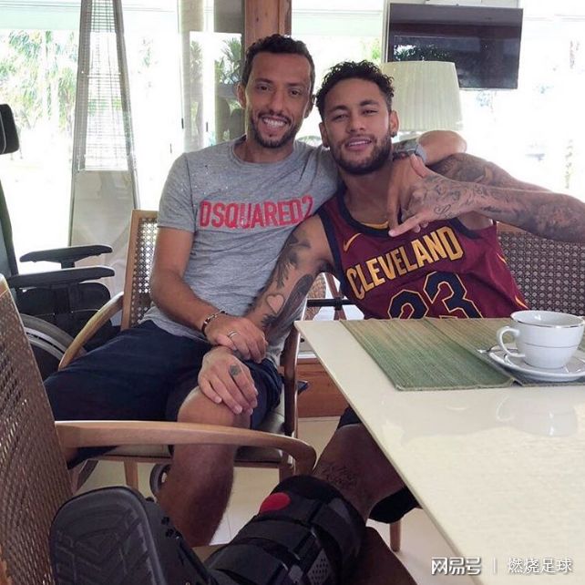 AYX-内马尔迎来十赛季高光表现，篮网球迷沸腾！的简单介绍