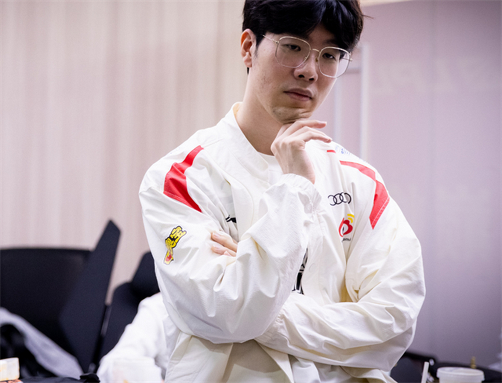 AYX-关于TheShy回归赛场，突破纪录首场状态亮眼，FPX观众沸腾！的信息